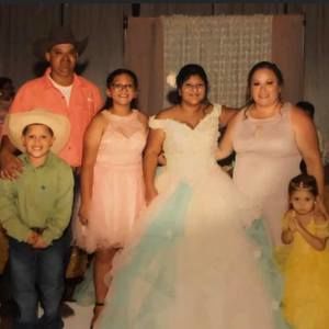 Meet your Posher, Claudia